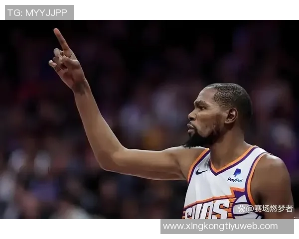 内线核心表现出色科内特半场高效贡献8分4板1帽助球队领先 内线核心表现出色科内特半场高效贡献8分4板1帽助球队领先