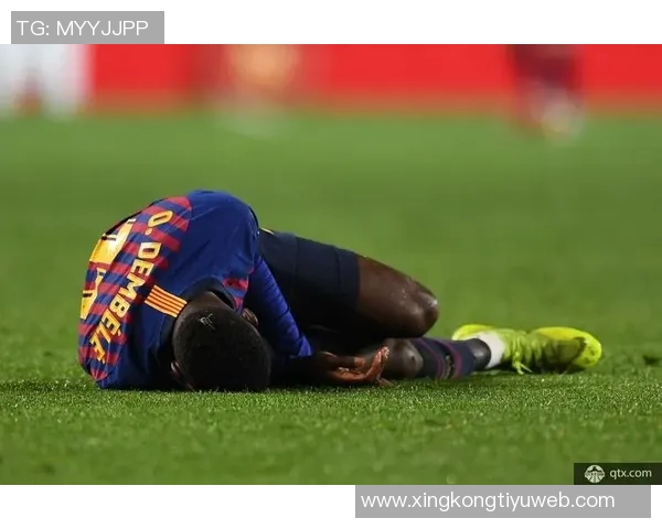 登贝莱伤情未愈仍坚持参加巴黎训练展现斗志 登贝莱伤情未愈仍坚持参加巴黎训练展现斗志