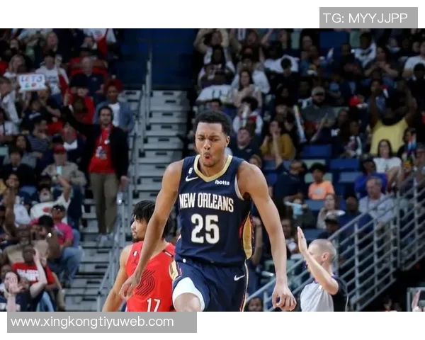 特雷墨菲22分钟内高效表现贡献18分7篮板3助攻展现出色状态