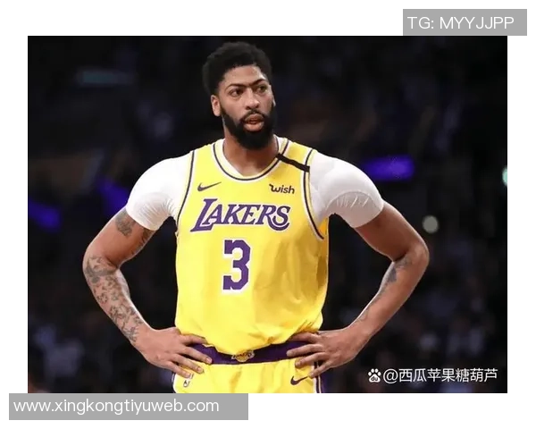 小香农替补出战17分钟狂砍18分全场7投全中展现超强实力