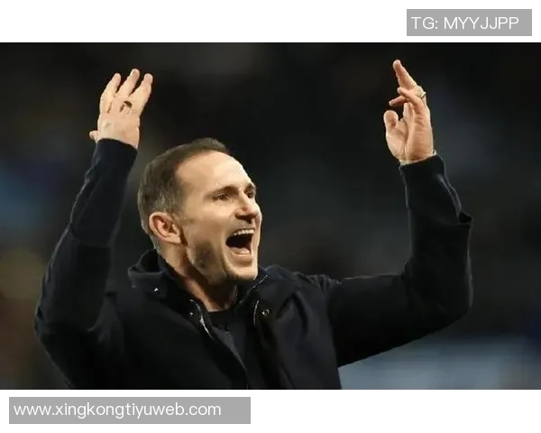 英媒报道班福德与兰帕德重聚考文垂训练昔日切尔西队友再续情谊